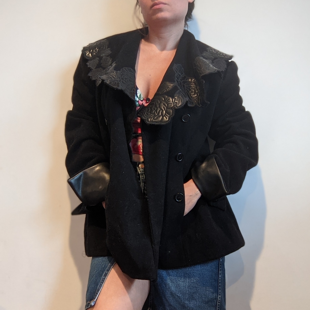 Vintage 90's Wool Rose Detail Pea Coat